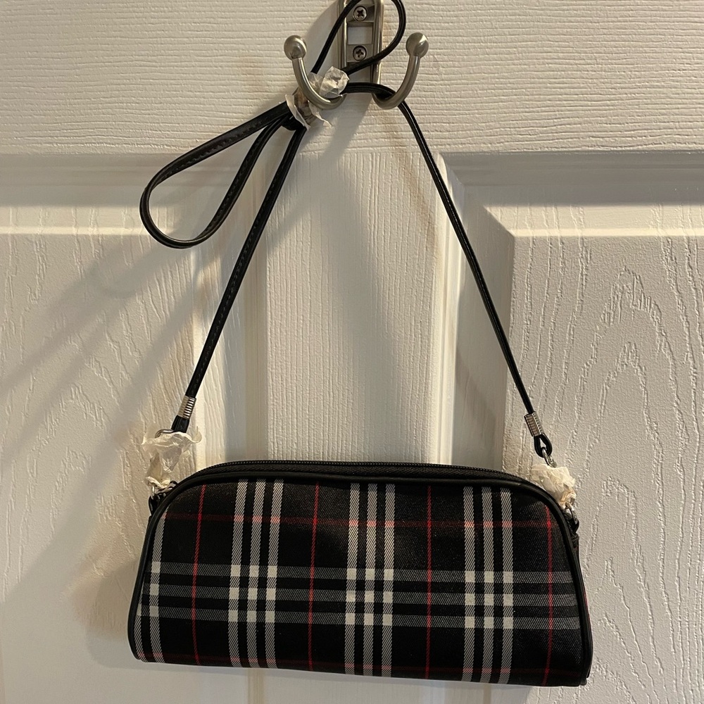 Plaid Black and Red Women's Clutch/ Crossbody..Fabric… approx 10”x5” NWOT